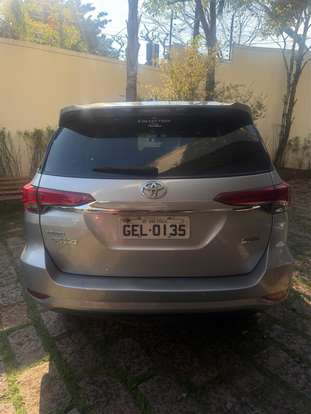 TOYOTA-HILUX SW4-2017