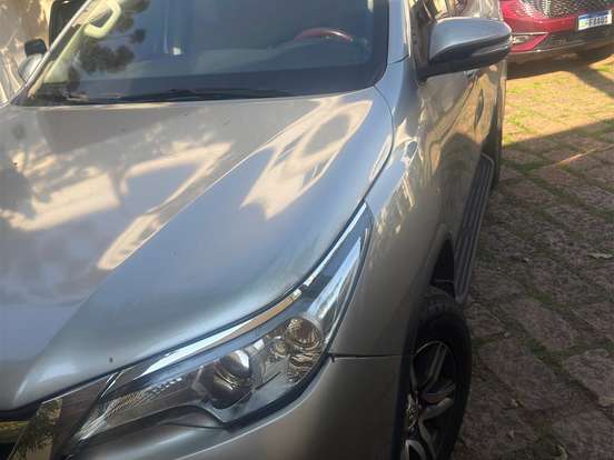 TOYOTA-HILUX SW4-2.7 SR 7 LUGARES 4X2 16V FLEX 4P AUTOMÁTICO TOYOTA-HILUX SW4-2017