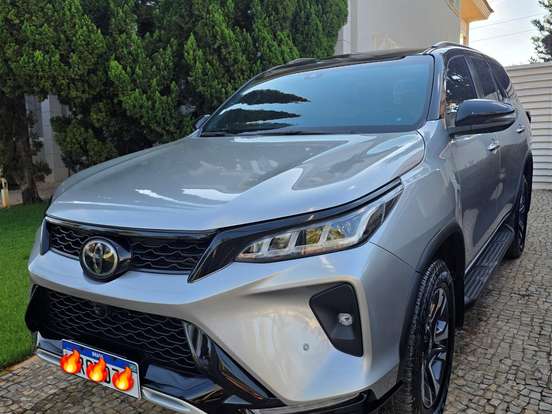 TOYOTA-HILUX SW4-2.8 D-4D TURBO DIESEL DIAMOND 7L 4X4 AUTOMÁTICO TOYOTA-HILUX SW4-2024