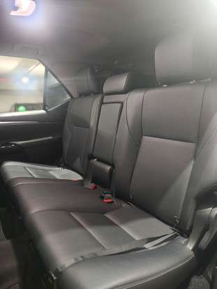 TOYOTA-HILUX SW4-2024