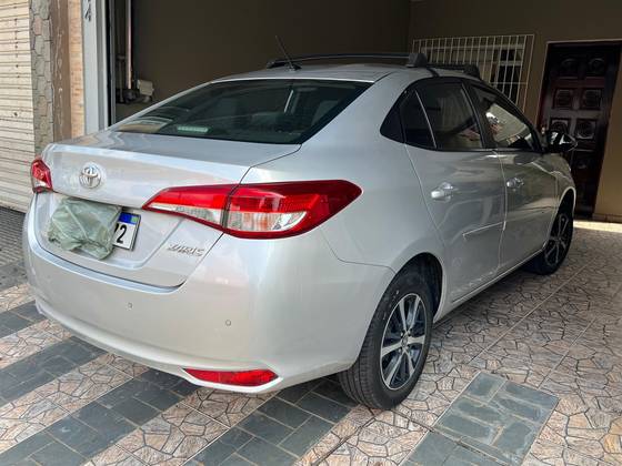 TOYOTA YARIS 1.5 16V FLEX SEDAN XL LIVE MULTIDRIVE