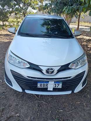 TOYOTA-YARIS-2020