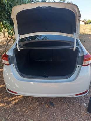 TOYOTA-YARIS-2020