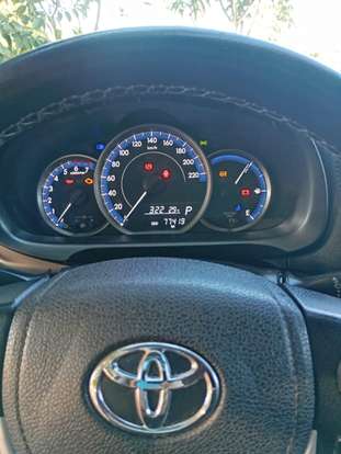 TOYOTA-YARIS-2020