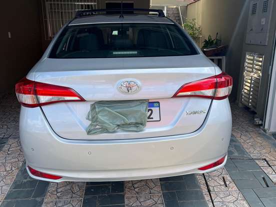 TOYOTA-YARIS-2020