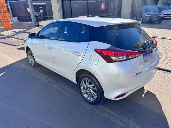 TOYOTA-YARIS-1.5 16V FLEX XS MULTIDRIVE TOYOTA-YARIS-2024