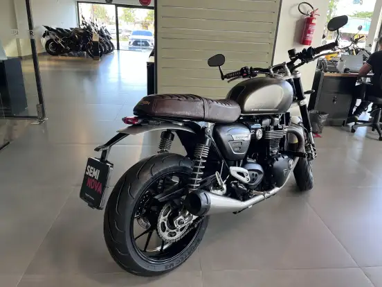 TRIUMPH-SPEED TWIN-2023
