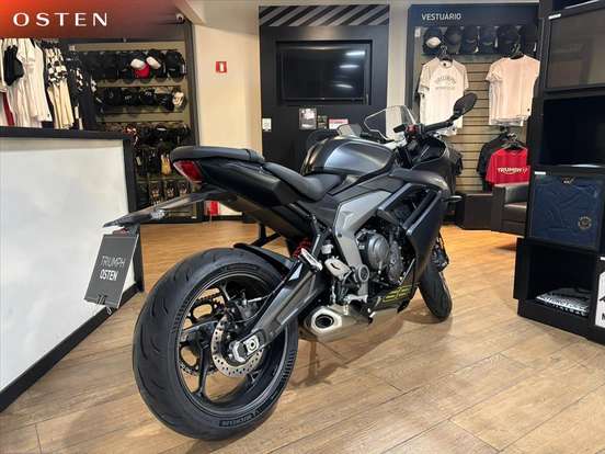 TRIUMPH-DAYTONA 660-2025