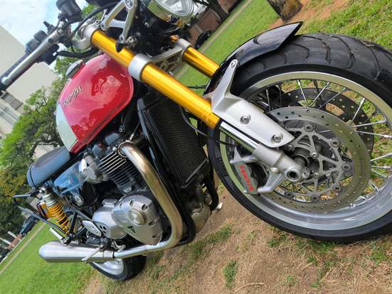 TRIUMPH-THRUXTON R TRIUMPH-THRUXTON R-2016