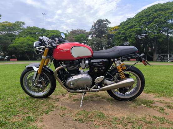 TRIUMPH-THRUXTON R TRIUMPH-THRUXTON R-2016