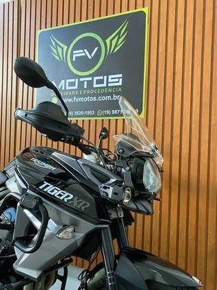 TRIUMPH TIGER 800 XR 