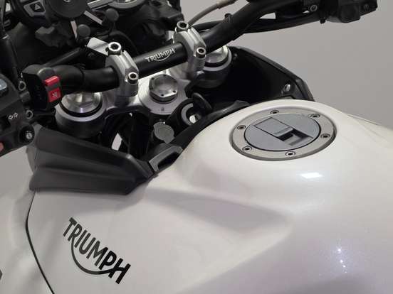 TRIUMPH-TIGER 800 XR-2016