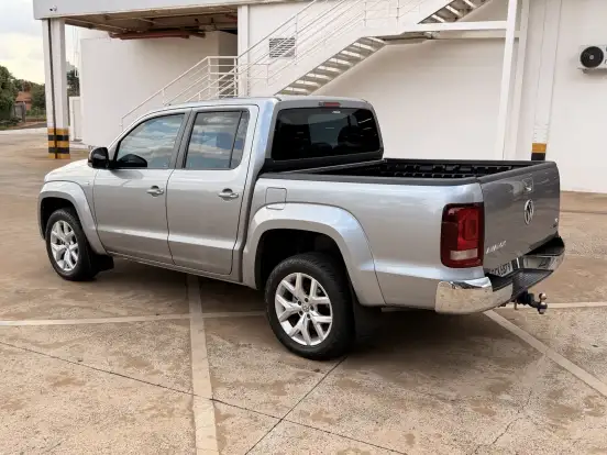 VOLKSWAGEN-AMAROK-2.0 HIGHLINE 4X4 CD 16V TURBO INTERCOOLER DIESEL 4P AUTOMÁTICO VOLKSWAGEN-AMAROK-2021