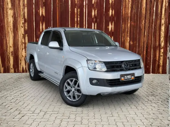VOLKSWAGEN AMAROK 2.0 TRENDLINE 4X4 CD 16V TURBO INTERCOOLER DIESEL 4P AUTOMÁTICO