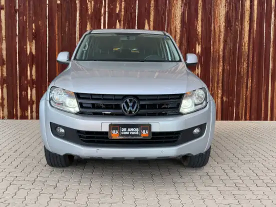 VOLKSWAGEN-AMAROK-2.0 TRENDLINE 4X4 CD 16V TURBO INTERCOOLER DIESEL 4P AUTOMÁTICO VOLKSWAGEN-AMAROK-2015