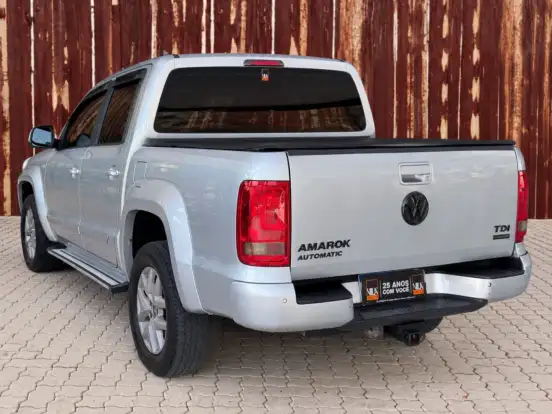 VOLKSWAGEN-AMAROK-2.0 TRENDLINE 4X4 CD 16V TURBO INTERCOOLER DIESEL 4P AUTOMÁTICO VOLKSWAGEN-AMAROK-2015