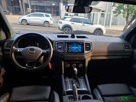 VOLKSWAGEN-AMAROK-2024
