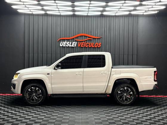 VOLKSWAGEN AMAROK 3.0 V6 TDI DIESEL HIGHLINE CD 4MOTION AUTOMÁTICO