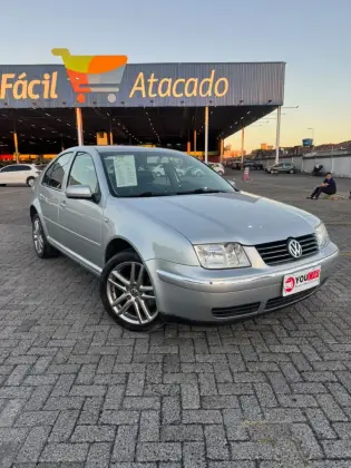 VOLKSWAGEN BORA 2.0 MI 8V GASOLINA 4P MANUAL