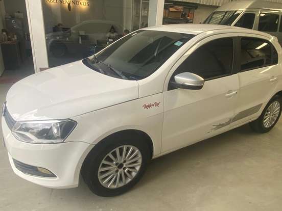 VOLKSWAGEN-GOL-1.0 MI ROCK IN RIO 8V FLEX 4P MANUAL VOLKSWAGEN-GOL-2015