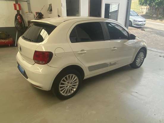 VOLKSWAGEN-GOL-1.0 MI ROCK IN RIO 8V FLEX 4P MANUAL VOLKSWAGEN-GOL-2015