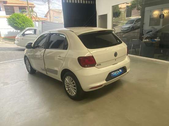 VOLKSWAGEN-GOL-1.0 MI ROCK IN RIO 8V FLEX 4P MANUAL VOLKSWAGEN-GOL-2015
