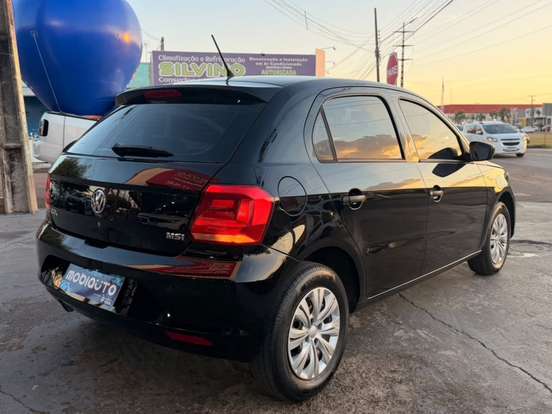 VOLKSWAGEN-GOL-1.6 MSI TOTALFLEX TRENDLINE 4P MANUAL VOLKSWAGEN-GOL-2017