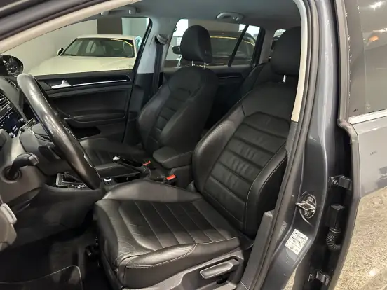 VOLKSWAGEN-GOLF-2016