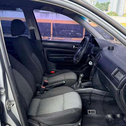 VOLKSWAGEN-GOLF-1.6 MI 8V GASOLINA 4P MANUAL VOLKSWAGEN-GOLF-2003