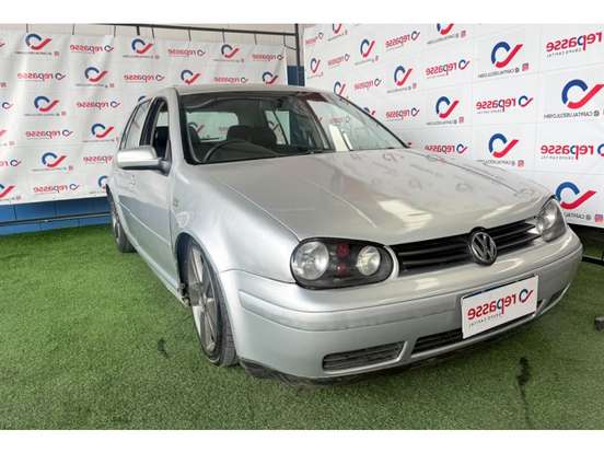 VOLKSWAGEN-GOLF-1.6 MI PLUS 8V GASOLINA 4P MANUAL VOLKSWAGEN-GOLF-2001