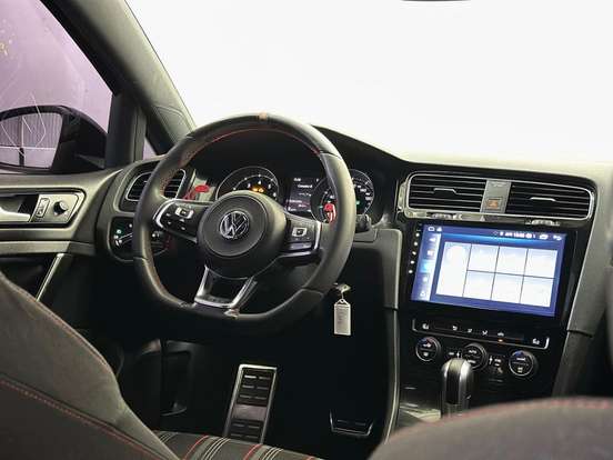 VOLKSWAGEN-GOLF-2.0 TSI GTI 16V TURBO GASOLINA 4P AUTOMÁTICO VOLKSWAGEN-GOLF-2017