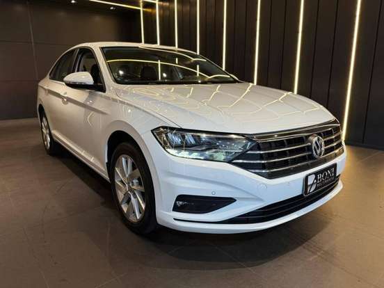 VOLKSWAGEN-JETTA-2018