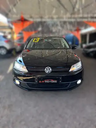 VOLKSWAGEN-JETTA-2013