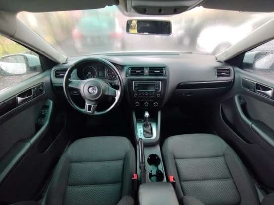 VOLKSWAGEN-JETTA-2.0 COMFORTLINE FLEX 4P TIPTRONIC VOLKSWAGEN-JETTA-2014