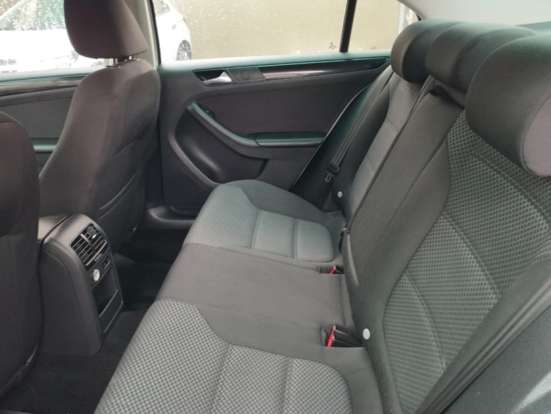 VOLKSWAGEN-JETTA-2014