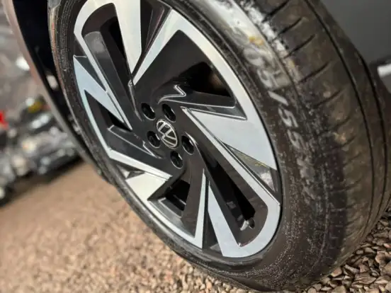 VOLKSWAGEN-NIVUS-1.0 200 TSI TOTAL FLEX HIGHLINE AUTOMÁTICO VOLKSWAGEN-NIVUS-2025