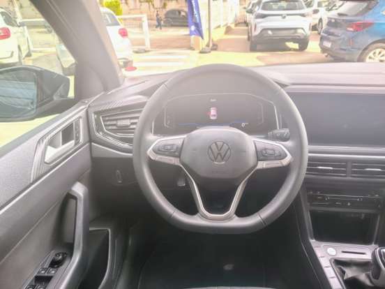 VOLKSWAGEN-NIVUS-1.0 200 TSI TOTAL FLEX HIGHLINE AUTOMÁTICO VOLKSWAGEN-NIVUS-2025