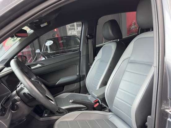 VOLKSWAGEN-NIVUS-1.0 200 TSI TOTAL FLEX HIGHLINE AUTOMÁTICO VOLKSWAGEN-NIVUS-2023