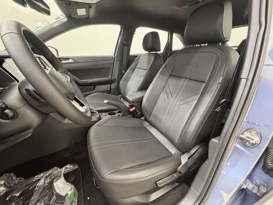 VOLKSWAGEN-NIVUS-1.0 200 TSI TOTAL FLEX HIGHLINE AUTOMÁTICO VOLKSWAGEN-NIVUS-2026