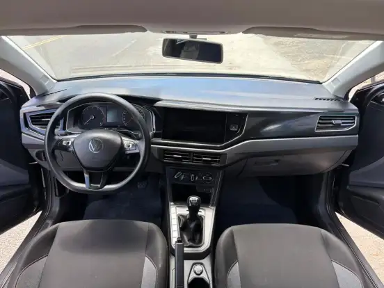 VOLKSWAGEN-POLO-2024