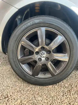 VOLKSWAGEN-POLO-2012