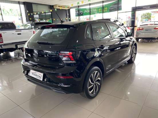 VOLKSWAGEN-POLO-2022