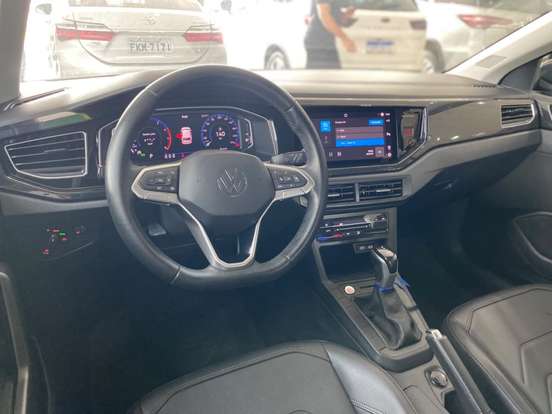VOLKSWAGEN-POLO-2022