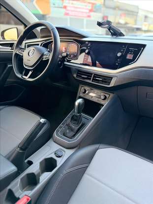 VOLKSWAGEN-POLO-1.0 200 TSI HIGHLINE AUTOMÁTICO VOLKSWAGEN-POLO-2019