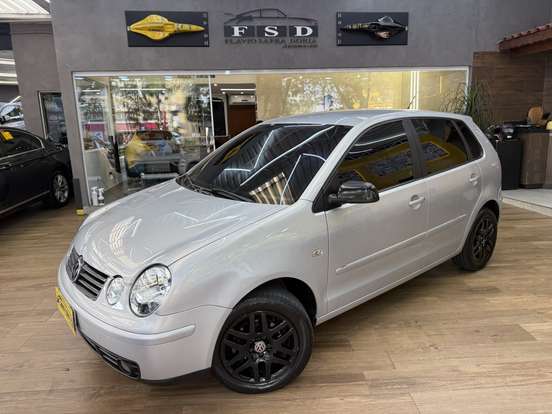 VOLKSWAGEN-POLO-1.6 MI 8V FLEX 4P MANUAL VOLKSWAGEN-POLO-2005
