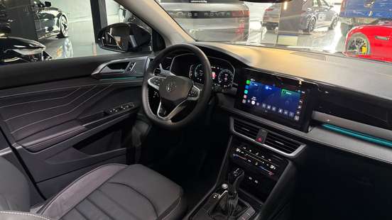 VOLKSWAGEN-TAOS-2026