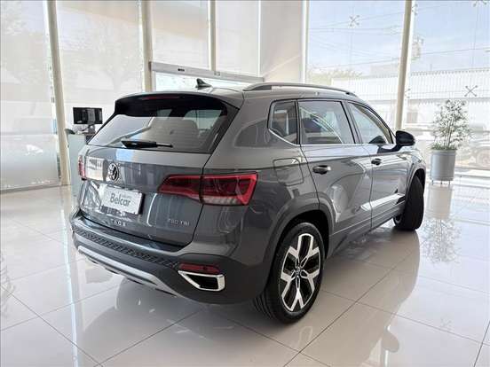 VOLKSWAGEN-TAOS-2024