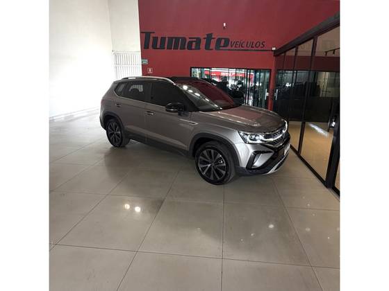 VOLKSWAGEN TAOS 1.4 250 TSI TOTAL FLEX HIGHLINE AUTOMÁTICO