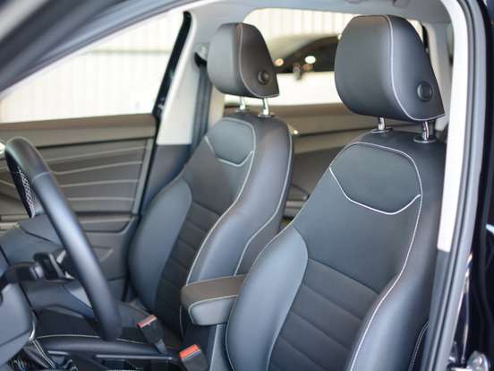 VOLKSWAGEN-TAOS-1.4 250 TSI TOTAL FLEX HIGHLINE AUTOMÁTICO VOLKSWAGEN-TAOS-2025