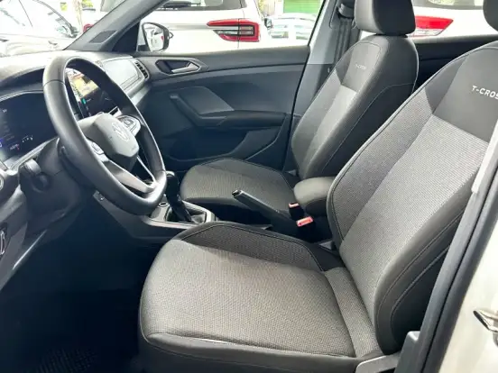 VOLKSWAGEN-T-CROSS-1.0 200 TSI TOTAL FLEX AUTOMÁTICO VOLKSWAGEN-T-CROSS-2025